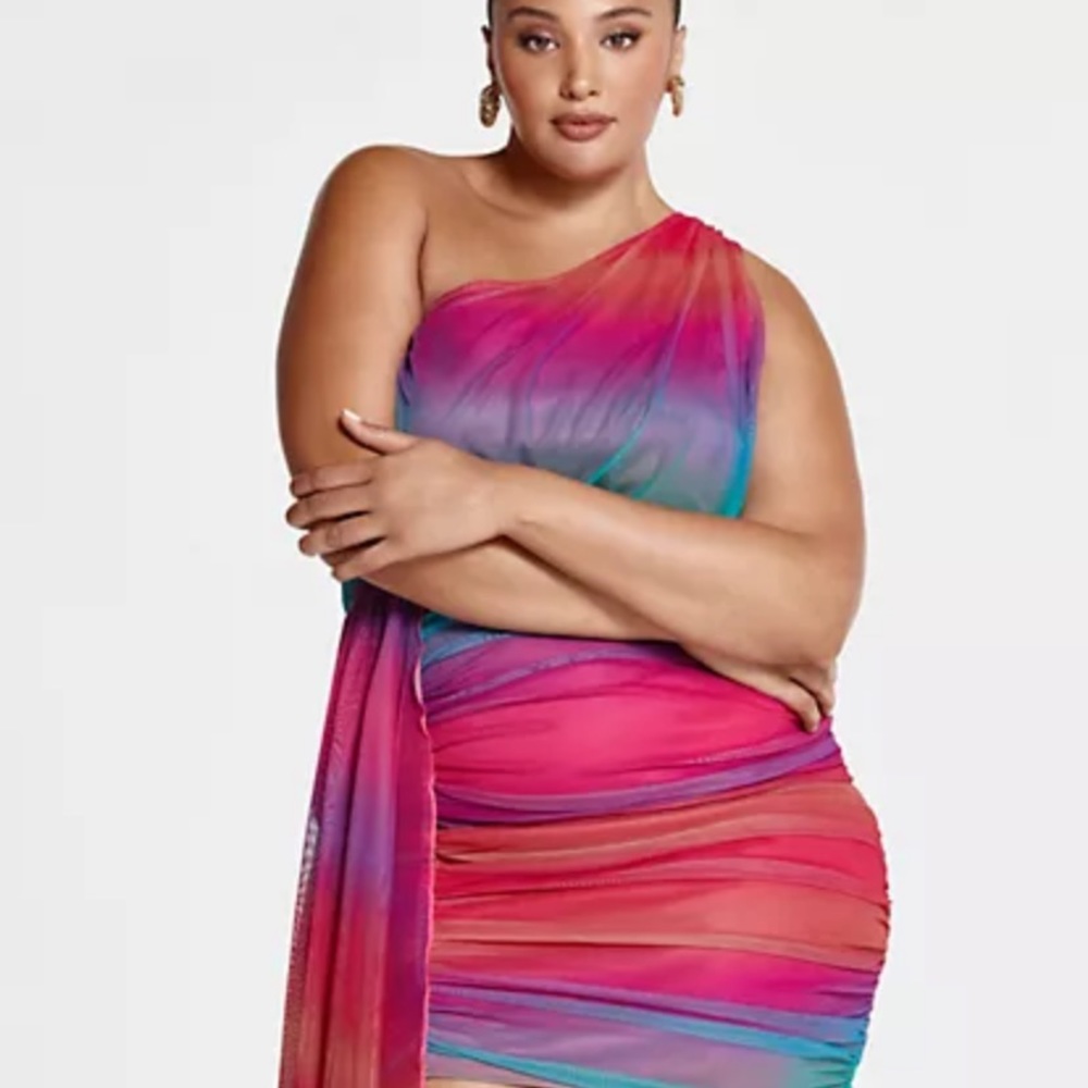 Fashion to Figure! Beautiful short multi color one shoulder dress.